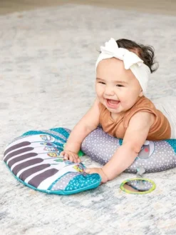 Coussin Piano évolutif 3 En 1 Infantino Gris Et Bleu - Infantino -Magasin De Produits Pour Bébés De Qualité coussin piano evolutif 3 en 1 infantino 4