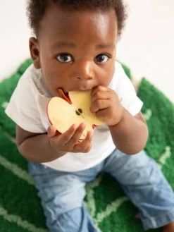 Jouet De Dentition Pépita La Pomme - OLI & CAROL Jaune - Oli Et Carol -Magasin De Produits Pour Bébés De Qualité jouet de dentition pepita la pomme oli carol 5