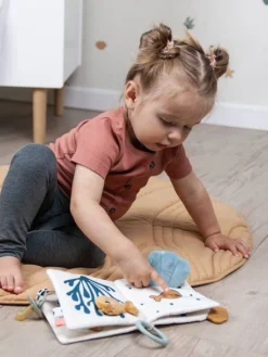 Livre D'Éveil Sea Friends - DONE BY DEER Multicolore - Done By Deer -Magasin De Produits Pour Bébés De Qualité livre deveil sea friends done by deer 4