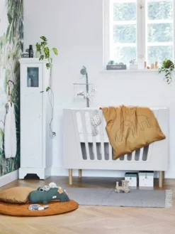 Peluche D'Activités Croco - DONE BY DEER Vert - Done By Deer -Magasin De Produits Pour Bébés De Qualité peluche dactivites croco done by deer 3