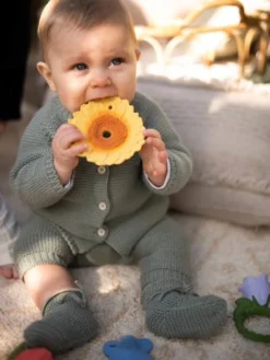 Sun Le Tournesol - OLI & CAROL Jaune - Oli Et Carol -Magasin De Produits Pour Bébés De Qualité sun le tournesol oli carol 4