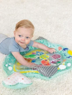 Tapis à Eau Découverte Sensorielle Licorne Des Mers - INFANTINO Bleu - Infantino -Magasin De Produits Pour Bébés De Qualité tapis a eau decouverte sensorielle licorne des mers infantino 2