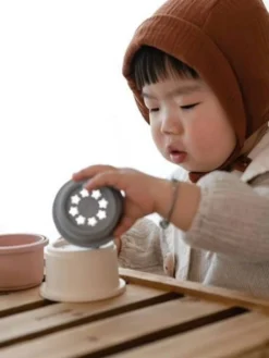 Tour à Empiler - MUSHIE Rose - Mushie 10 Tour à Empiler - MUSHIE Rose - Mushie -Magasin De Produits Pour Bébés De Qualité tour a empiler mushie 4